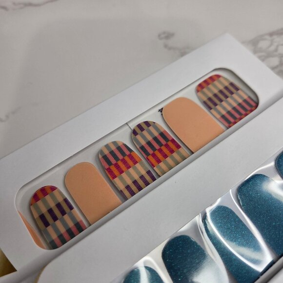 Retired Color Street - Quad Bundle #2 - Picture 6 of 7